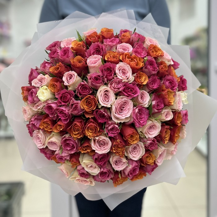 101 роза жаркий микс